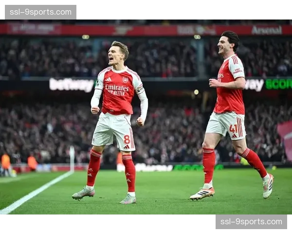 阿森纳苏比门迪低级失误增多,英超首赛季适应密集赛程显疲惫 阿森纳苏比门迪低级失误增多,英超首赛季适应密集赛程显疲惫